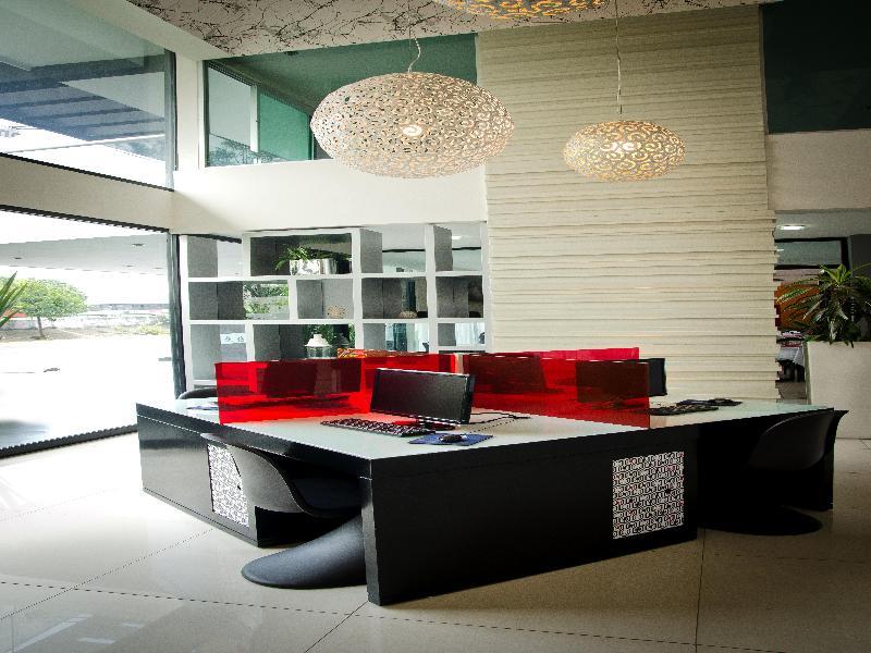 Hotel Portonovo Plaza Expo Zapopan Ngoại thất bức ảnh