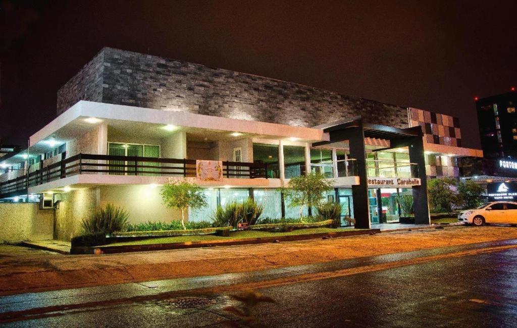 Hotel Portonovo Plaza Expo Zapopan Ngoại thất bức ảnh