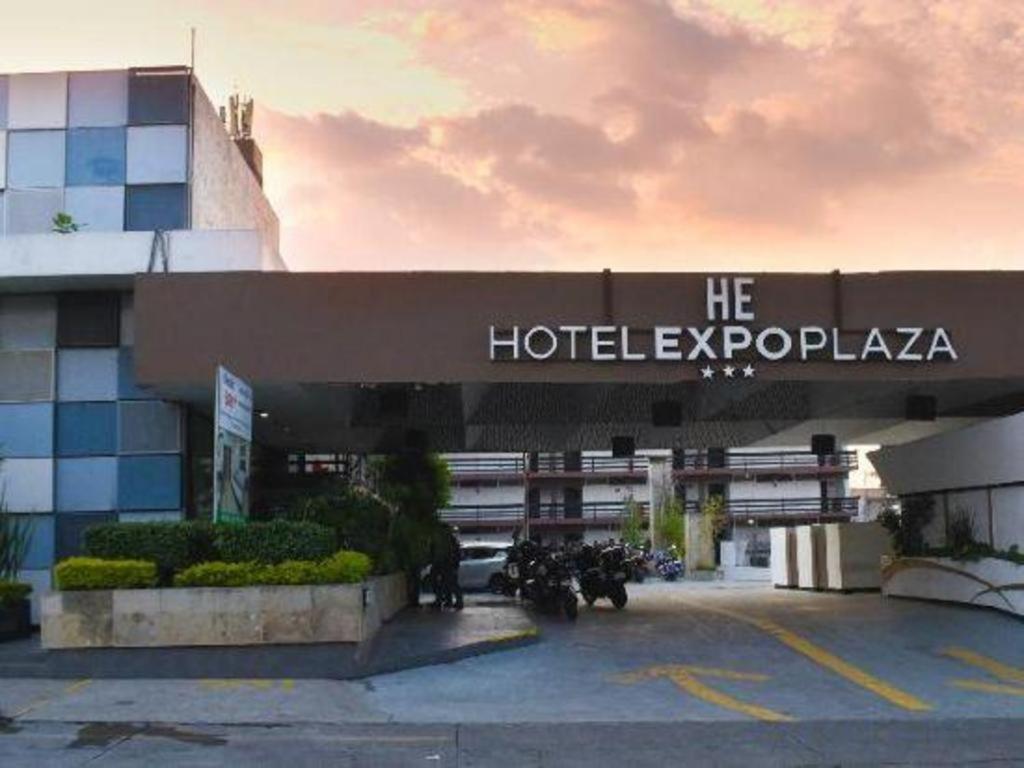 Hotel Portonovo Plaza Expo Zapopan Ngoại thất bức ảnh