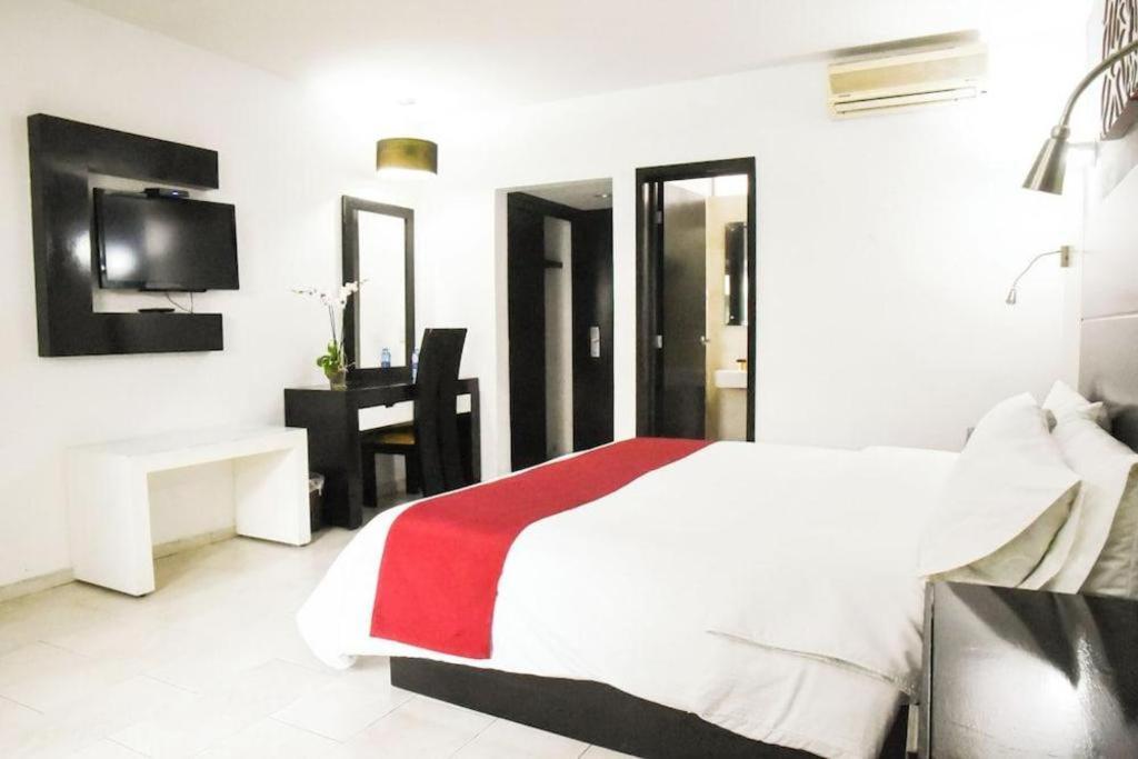 Hotel Portonovo Plaza Expo Zapopan Ngoại thất bức ảnh