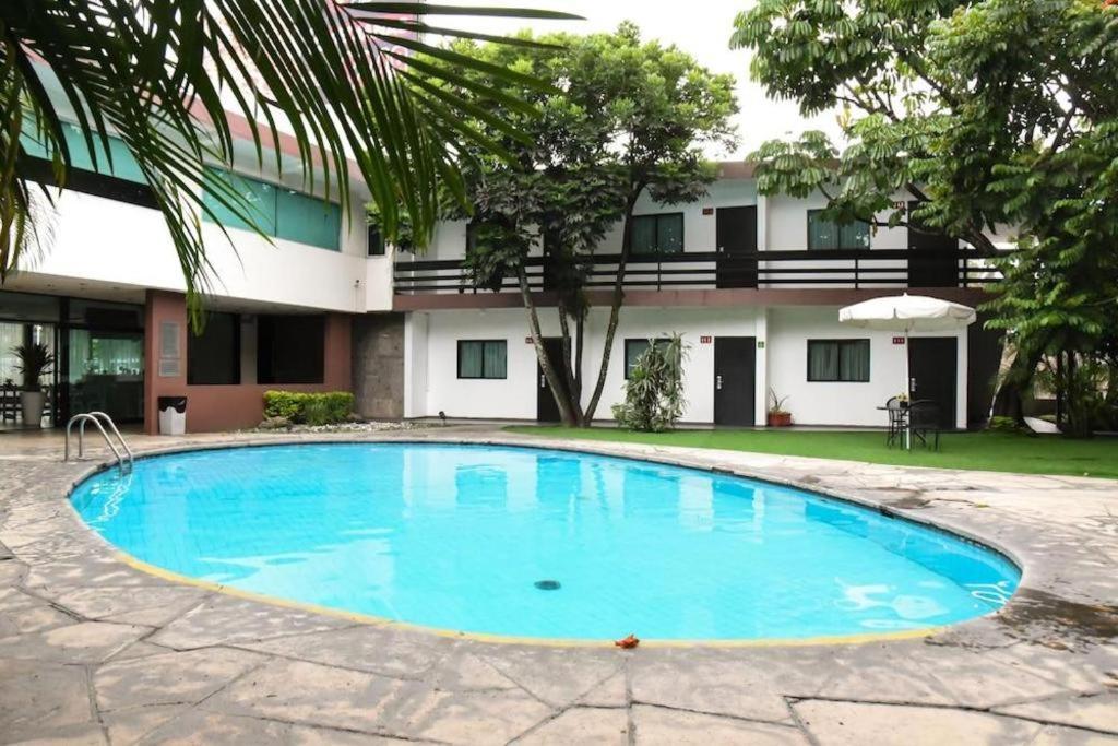 Hotel Portonovo Plaza Expo Zapopan Ngoại thất bức ảnh