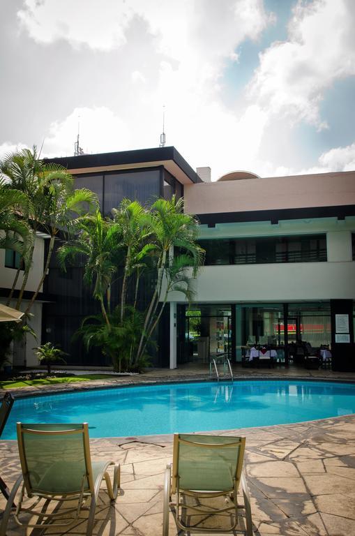 Hotel Portonovo Plaza Expo Zapopan Ngoại thất bức ảnh