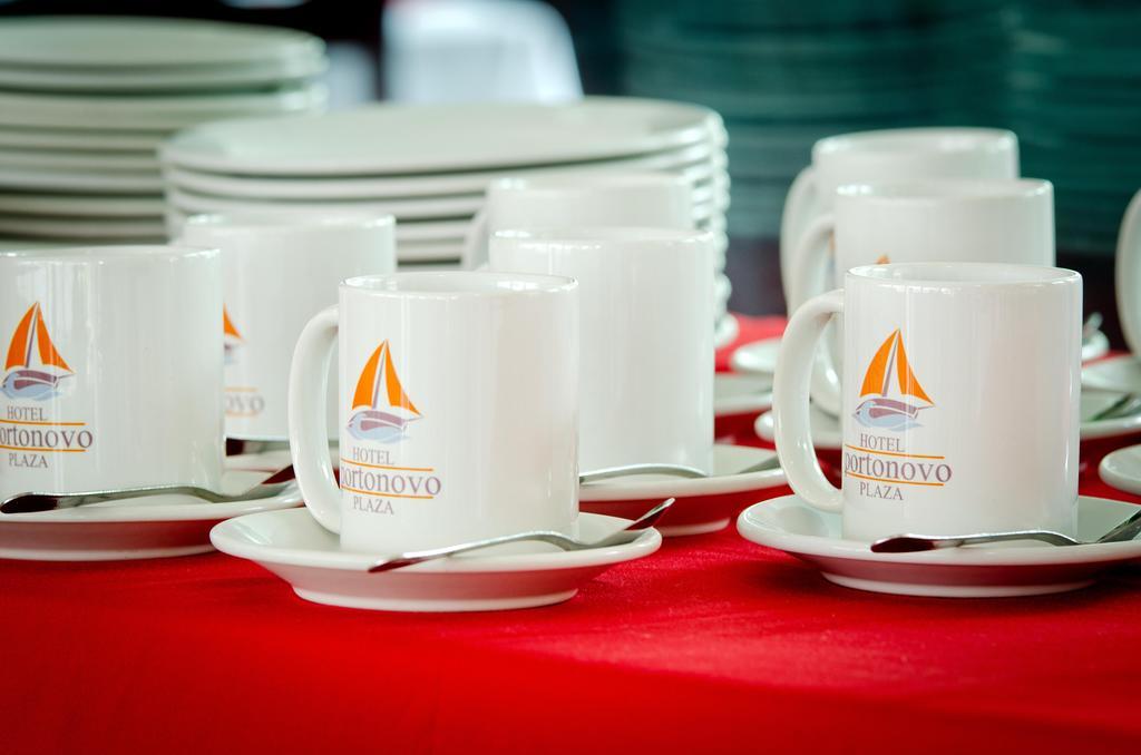 Hotel Portonovo Plaza Expo Zapopan Ngoại thất bức ảnh