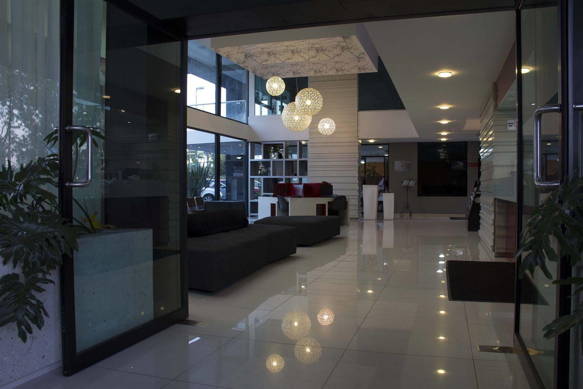 Hotel Portonovo Plaza Expo Zapopan Ngoại thất bức ảnh